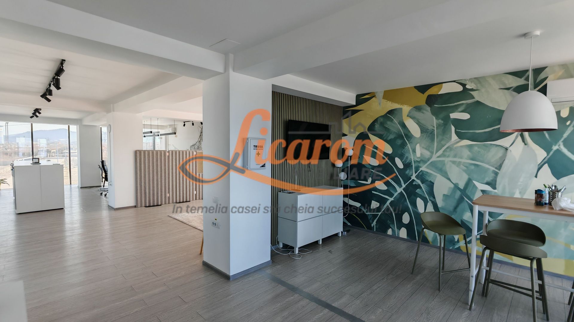 Spatiu de birouri/ call center/IT ,190 mp de inchiriat pret 2280 euro - Poză 13