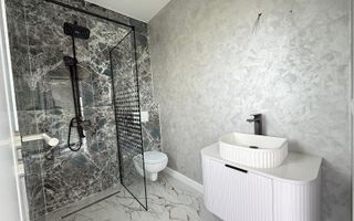 Duplex finalizat despartit prin camera tehnica. 3 dormitoare. 2 balcoane. - Poză 7