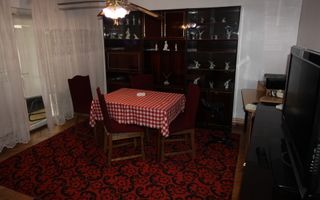 3 camere, situat in Complexul Studentesc, centrala proprie, familie, studenti - Poză 1