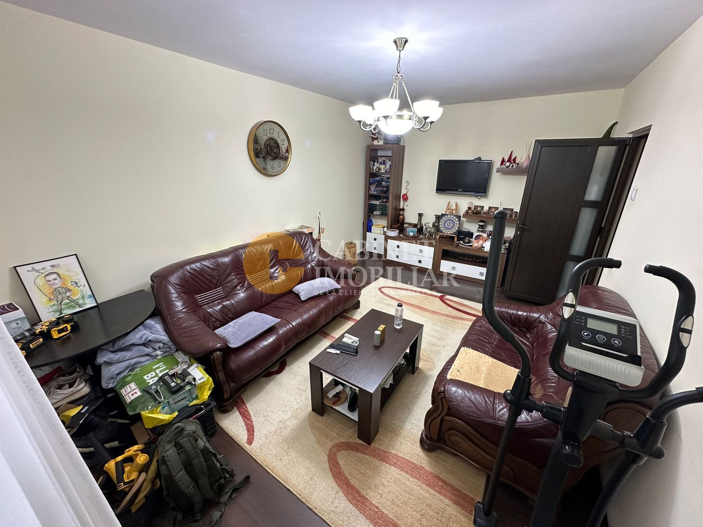 2 Camere Decomandat - Etaj Intermediar - Zona Alexandru Cel Bun - Poză 2