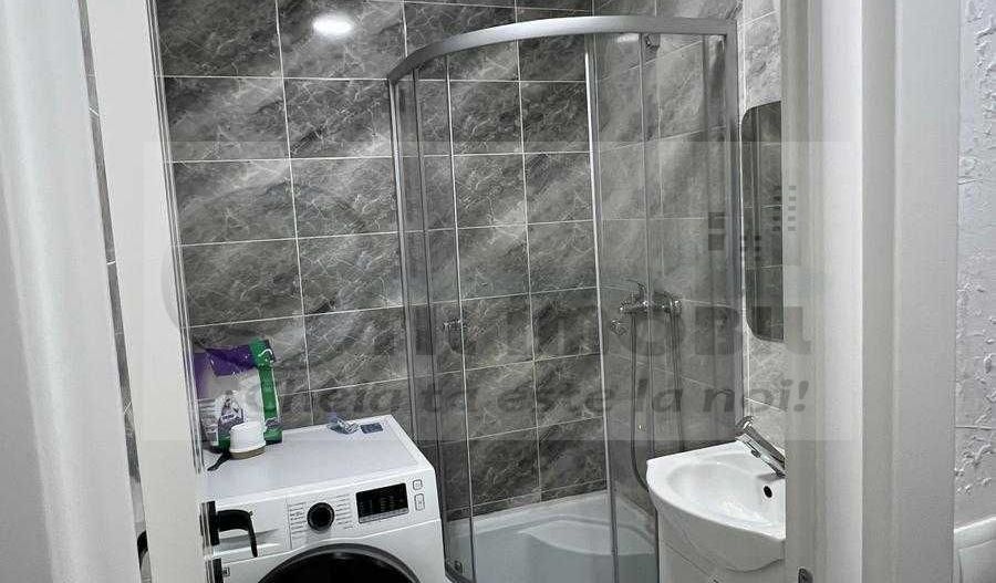 Camera de camin cu baie proprie  - in spate la JUMBO- pret 30000 euro - Poză 7