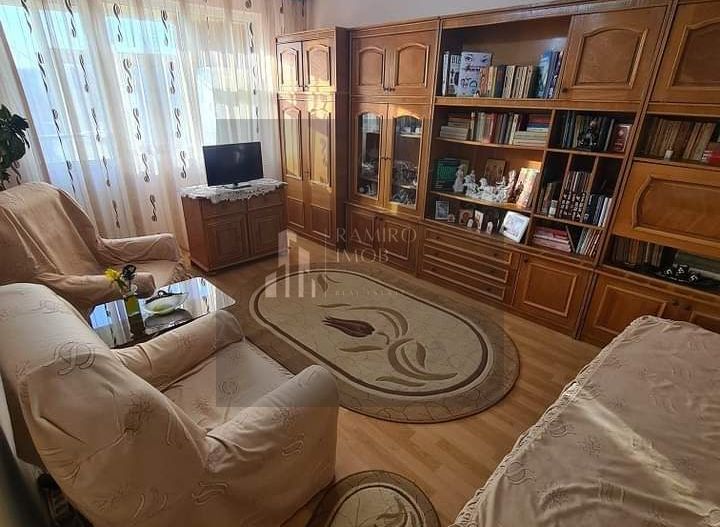 Apartament 4 camere Otopeni - Poză 1