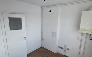 Apartament renovat cu 2 camere etajul 2 bucatarie inchisa in Terezian - Poză 5