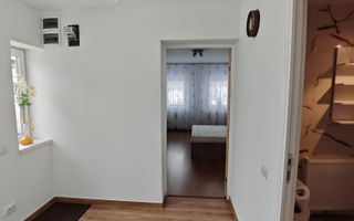 SANPETRU .Casa pretabila 2 familii ( Parinti + copil),singur in curte. - Poză 4