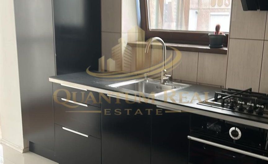 Apartament 2 Camere+Garaj. Mobilat. Disponibil imediat. Bloc nou: 2010 - Poză 2