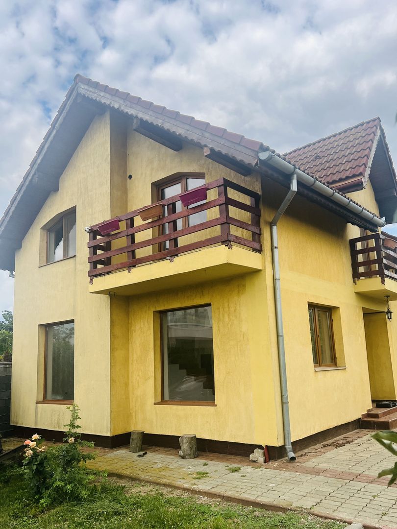 CASA DE VANZARE IN CARTIERUL PRIMAVERII -GIARMATA MARE - Poză 1