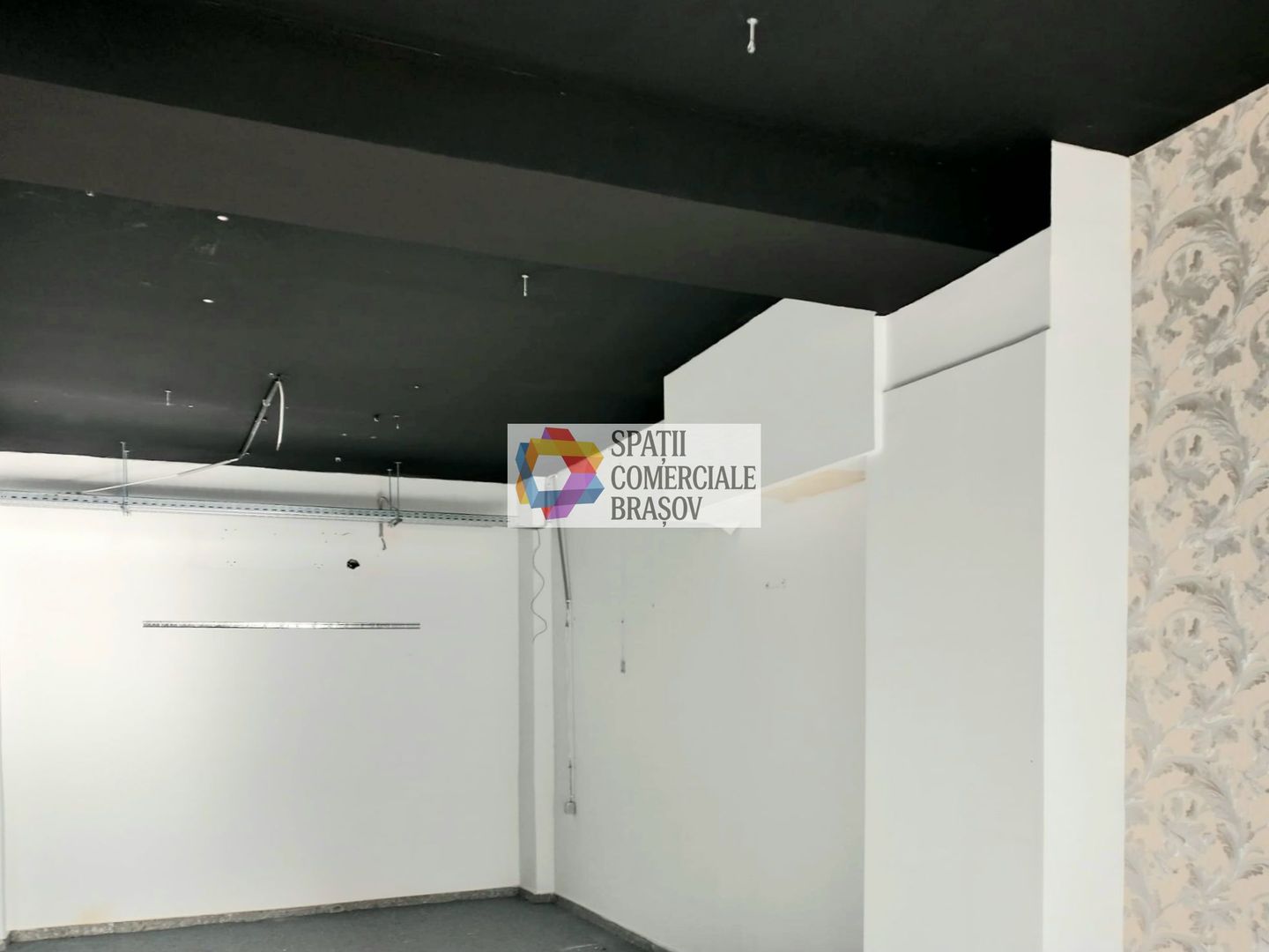 Spatiu comercial de închiriat  Brasov - 146 mp # spatii-comerciale-brasov.ro - Poză 1
