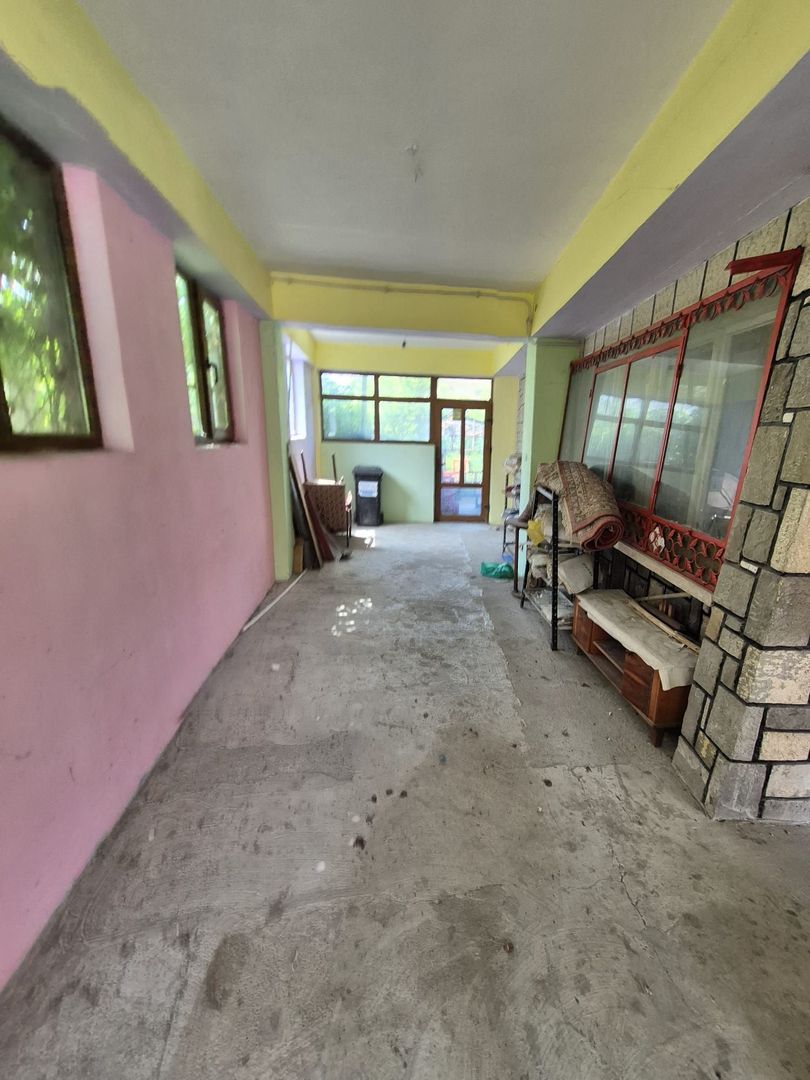 Spatiu comercial+Locuinta 664 mp construiti+anexa 16 mp si teren 845mp - Poză 4