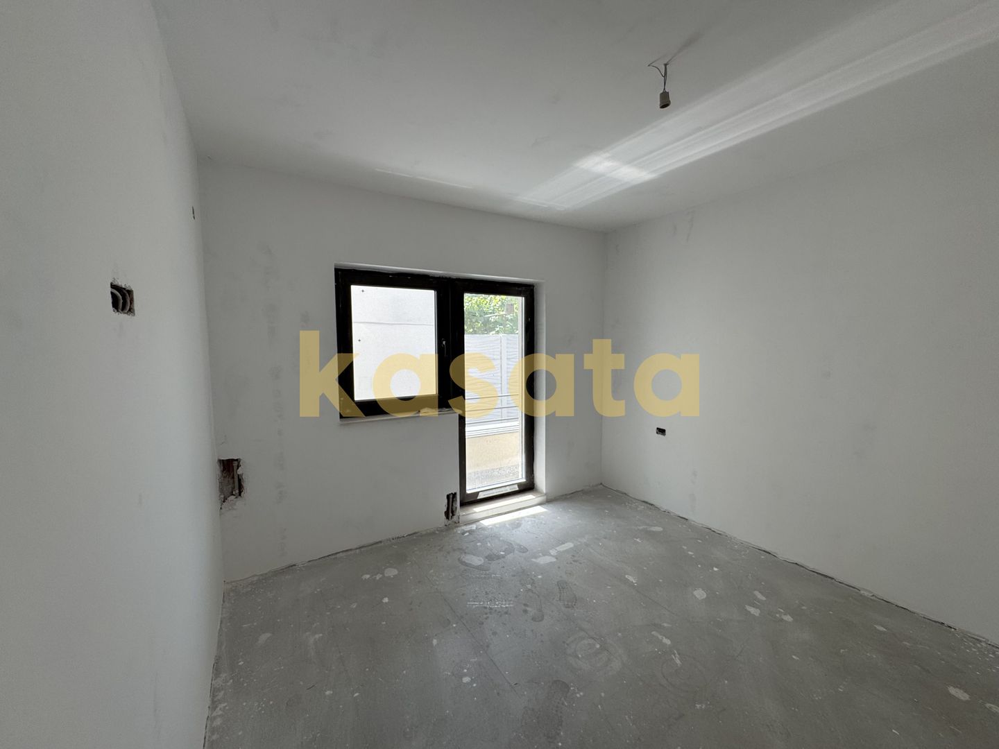 Casă individuală la curte - 1 km de metrou si Parc Bazilescu - Poză 7