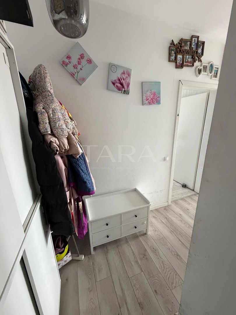 Apartament modern cu terasă generoasă și parcare subterană. - Poză 5