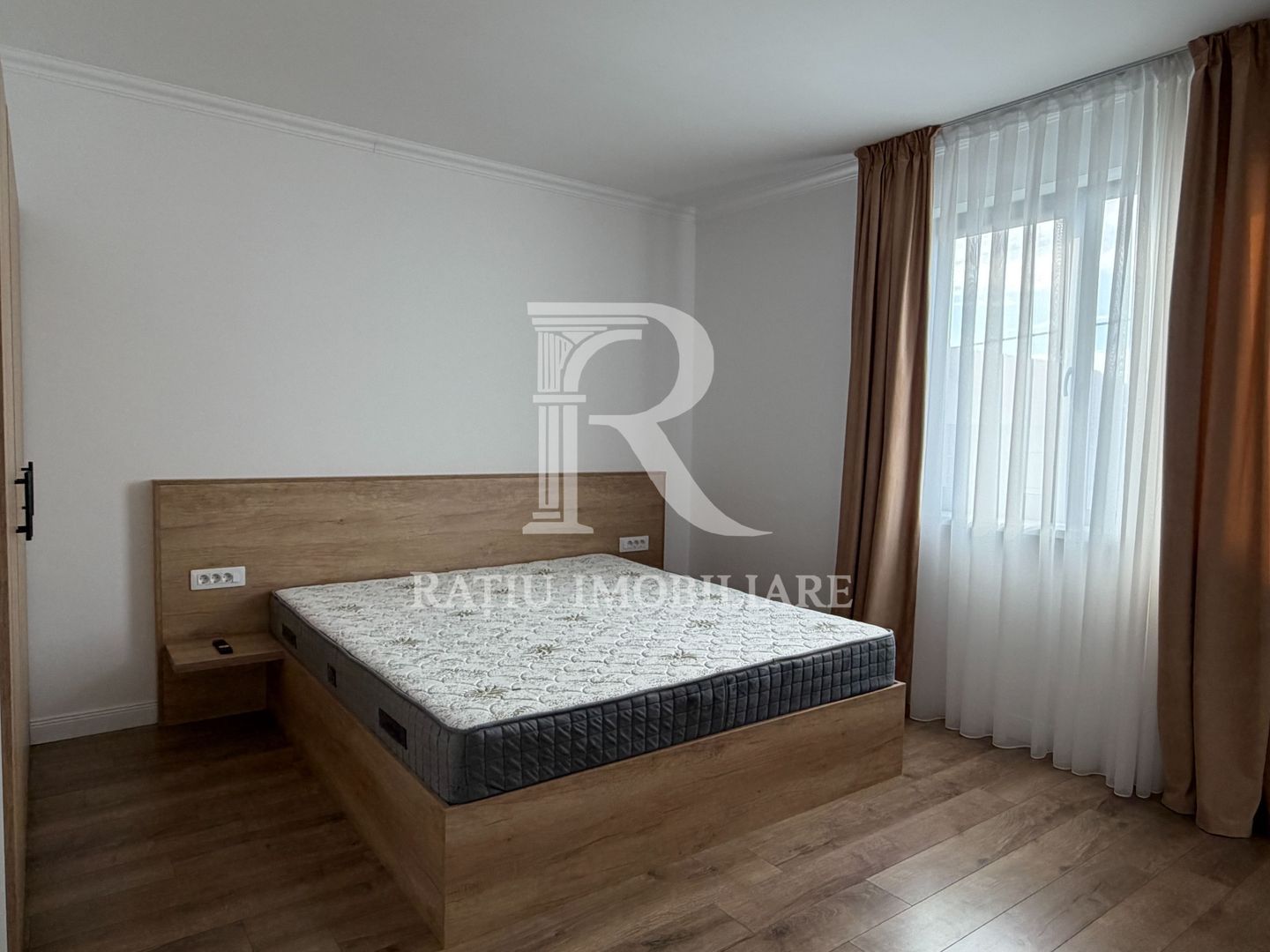 Casa cu 4 dormitoare | Jacuzzi | Sauna | Sanmartin | Oradea - Poză 21
