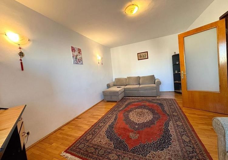 AP. 2 CAMERE 1 MAI, BUCATARIE INCHISA, METROU 5 MINUTE, REABILITAT - Poză 3