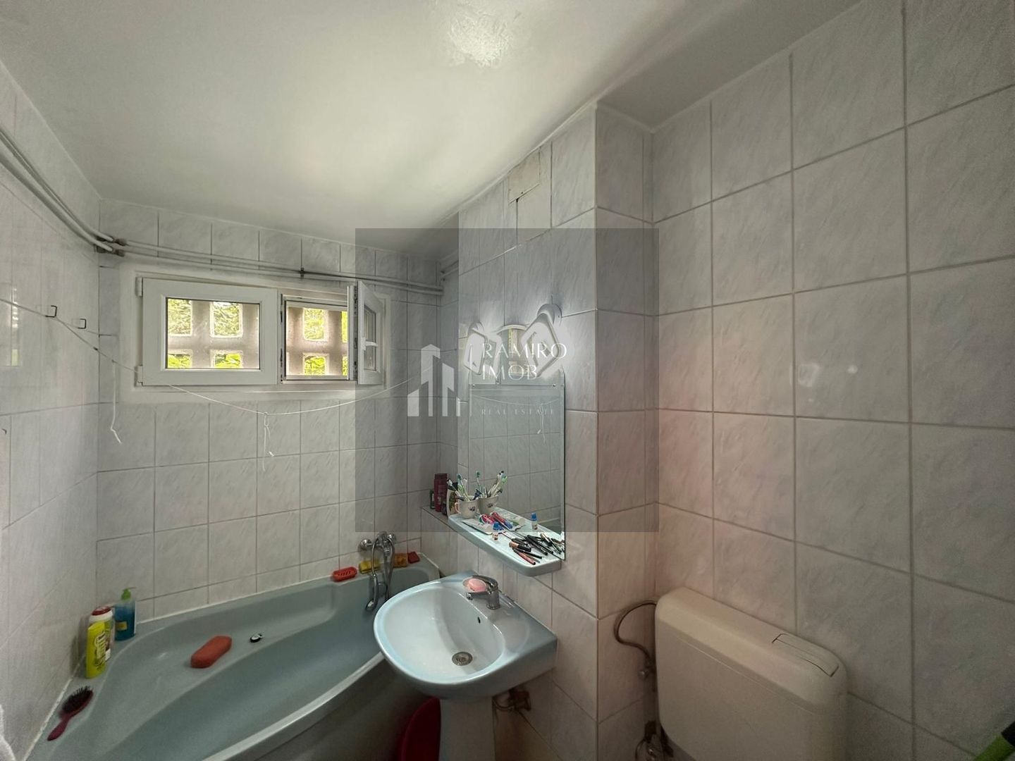 3 camere zona Bd Alexandru Obregia/CENTRALA/PARCARE - Poză 13