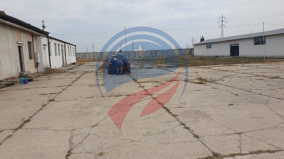 2 HALE de 357 mp si 474 mp  si teren intravilan de 5423 mp  Isalnita - Poză 2