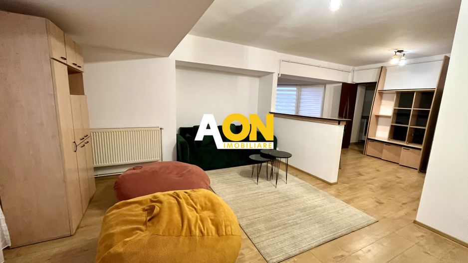 Apartament cu 2 Camere, Etaj Intermediar, Zonă Ultracentrală - Poză 2
