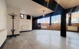 Spatiu comercial de inchiriat, Centru - Poză 1