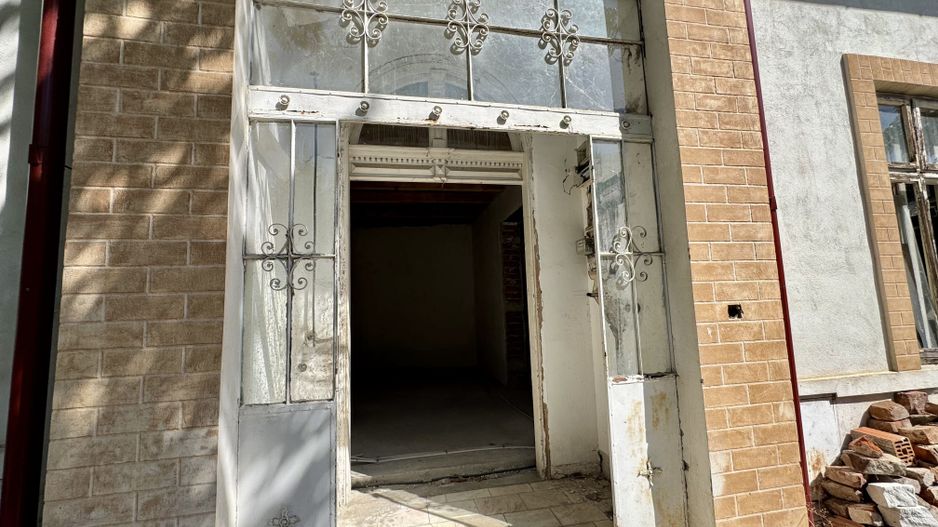 OPORTUNITATE RARA - imobil central, multifunctional, curte PROPRIE - Poză 8