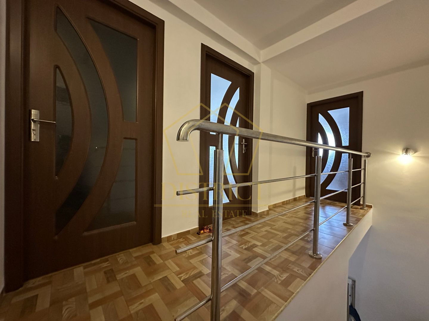 Duplex cu 4 camere si 2 bai complet mobilat si utilat in Giroc langa Zone 2. - Poză 7