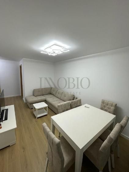 Apartament 3 camere lux .Parcare inclusa  | Expozitiei - Poză 2