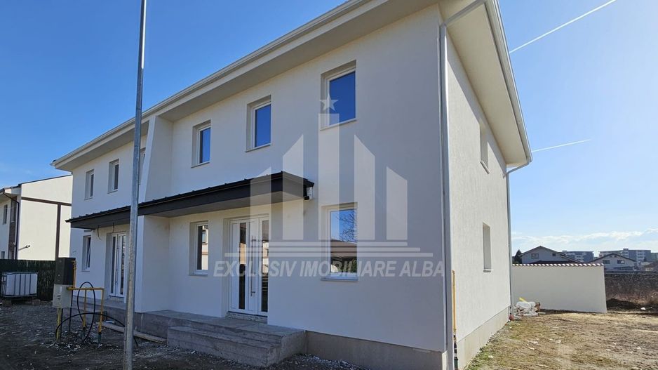 Case tip duplex de vanzare, Arex - Poză 1