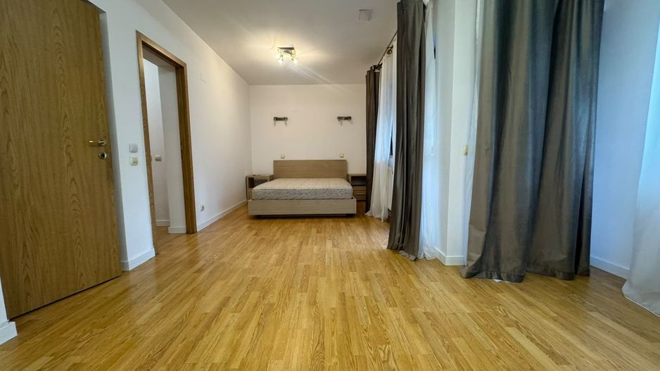Vila D+P+ E1+M || CURTE PROPRIE SI GARAJ || EXPOZITIEI - Poză 14