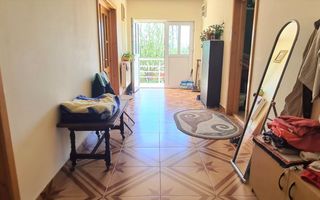 Vila pretabila pensiune + restaurant,  10 camere,  1000MP teren - Poză 11