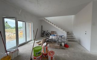 Triplex in Sacalaz |  Finisaje premium | 3 camere | Asfalt | 2 terase - Poză 4