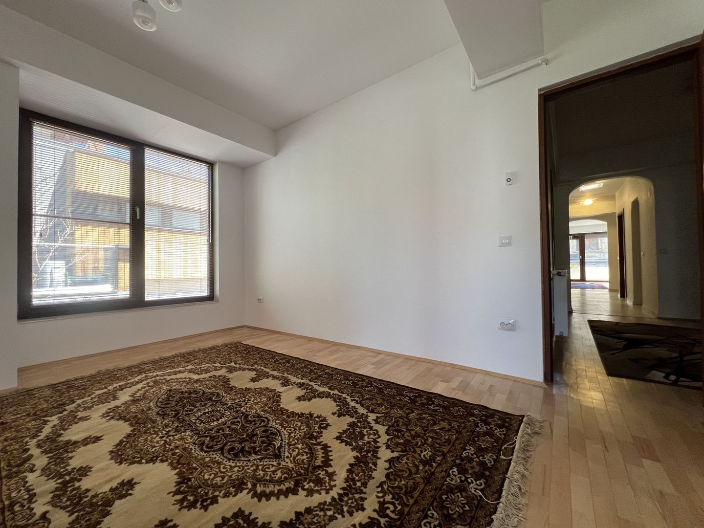 Apartament lux 4 camere Cotroceni - Eroilor - Poză 11