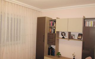 Casa de vanzare  P+E Oradea cartier Grigorescu - Poză 7