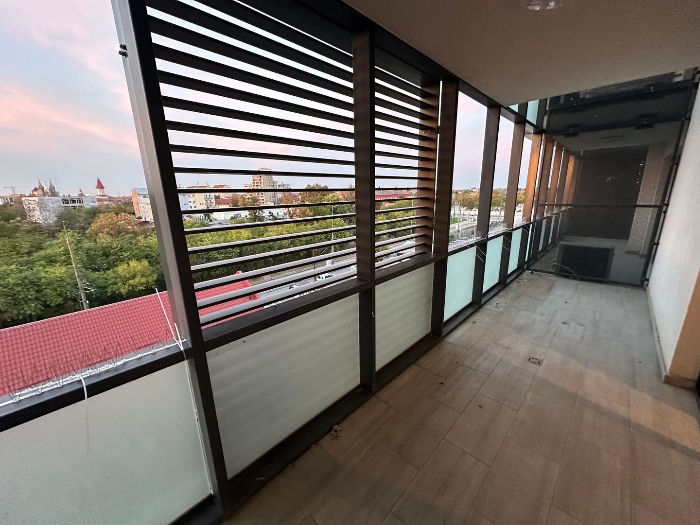 Apartament deosebit pe 2 etaje - Poză 5