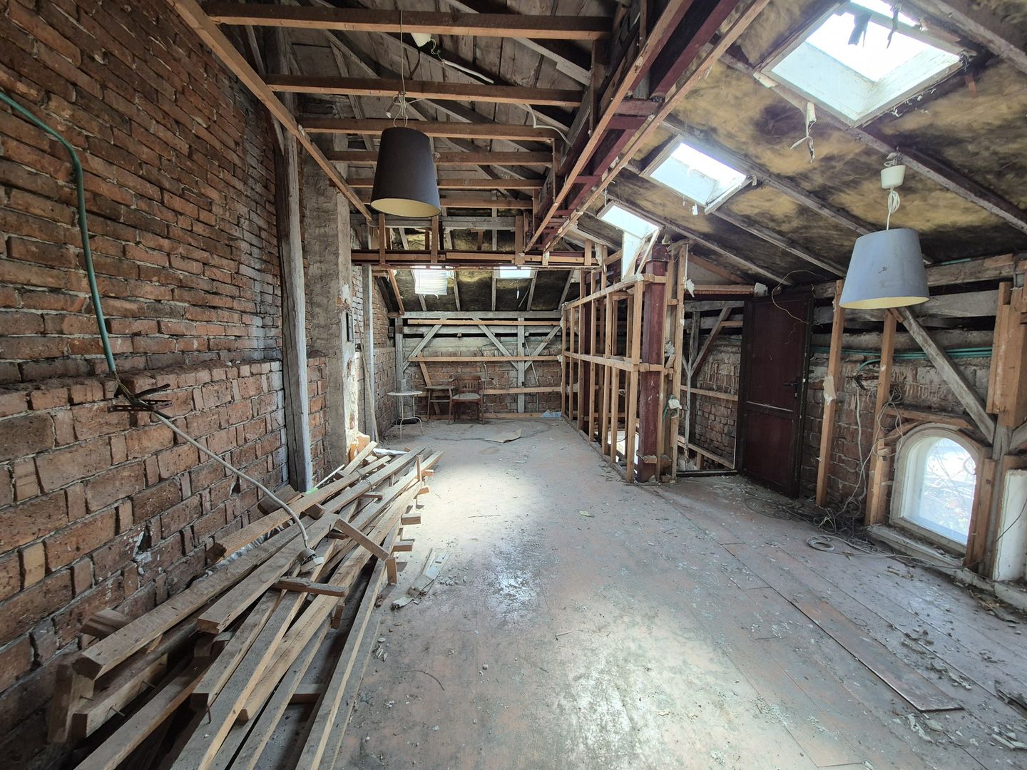 Casa S+P+1+Pod - 210,73 mp + teren 176 mp - zona Baicului - Gara Obor - Poză 6