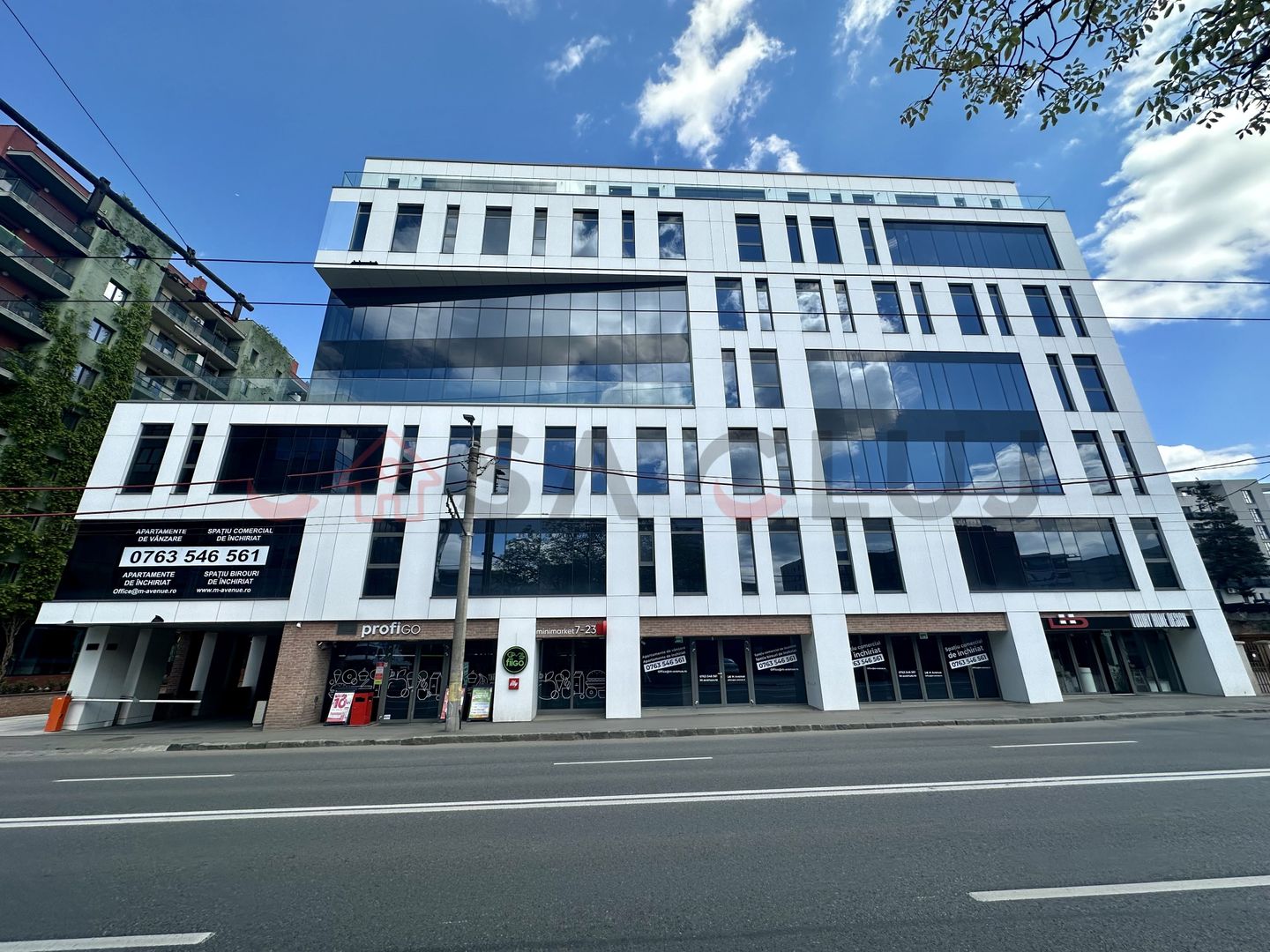 Apartament ultrafinisat, spatios. Parcare! Bloc Nou! Zona Fsega! - Poză 13