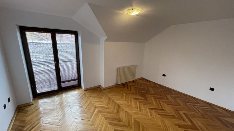 Circumvalatiunii | Casa individuala | 6 camere | Garaj - Poză 33