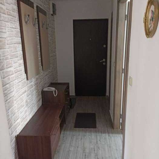 BRASADAS vinde ap 3 camere, zona soarelui etaj 1/4. - Poză 2
