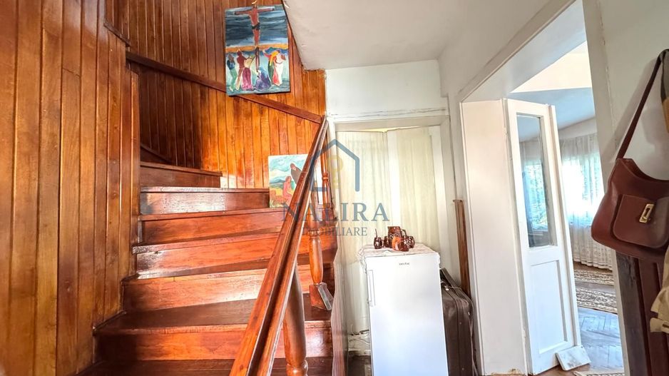 Apartament tip casa de vanzare  P+2  cu garaj -  Sasar - Poză 9