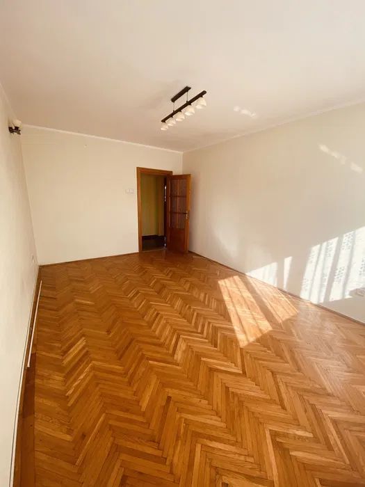 Apartament 3 camere Tiglina 2 - Poză 3