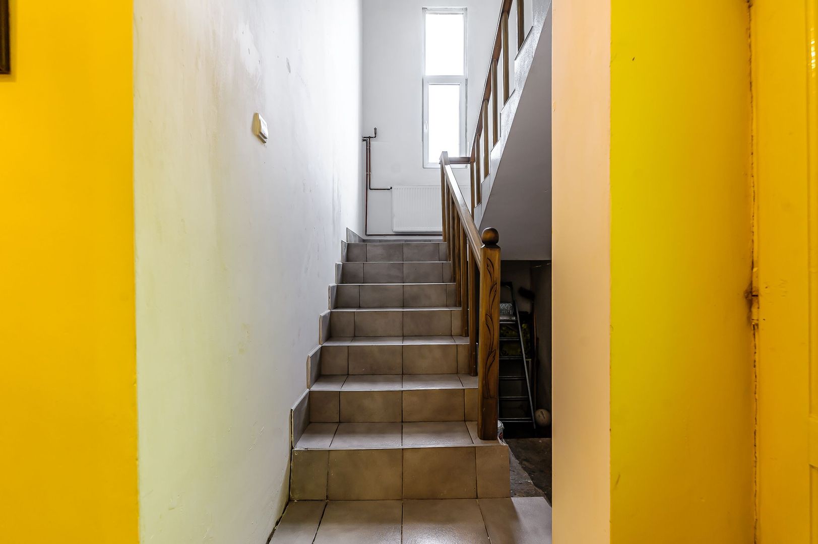 Casă tip duplex cu 2 apartamente în Poltura - Poză 9
