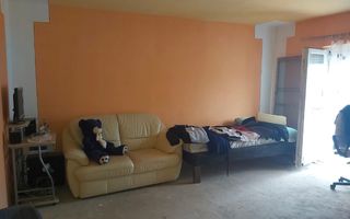 Apartament cu 3 camere de vanzare - Poză 4