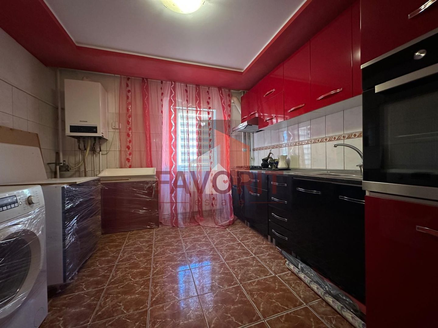 3 camere | etaj 2 | centrala proprie | zona excelenta | - Poză 4