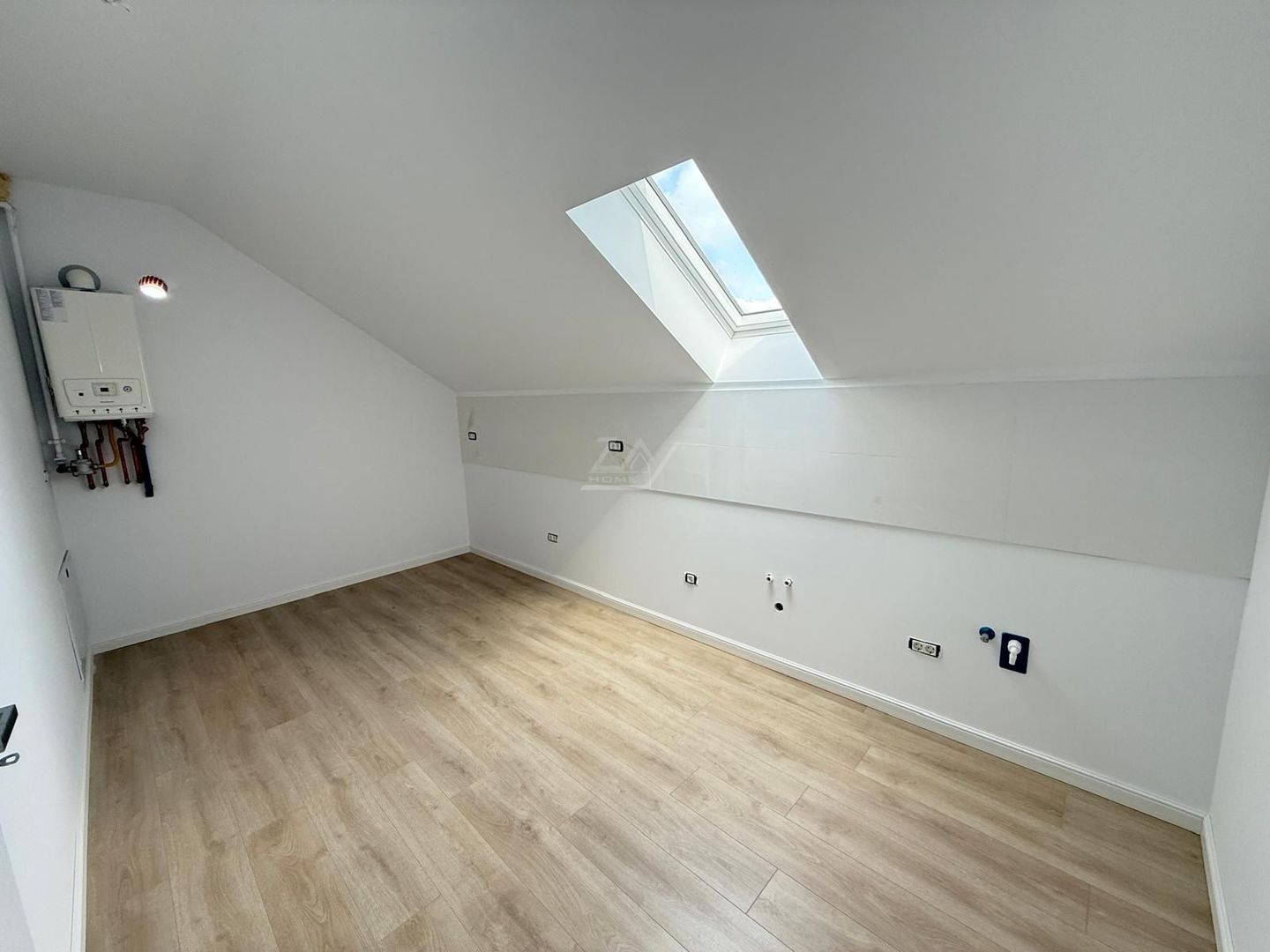 Decomandat. Lift. Loc de parcare. - Poză 3