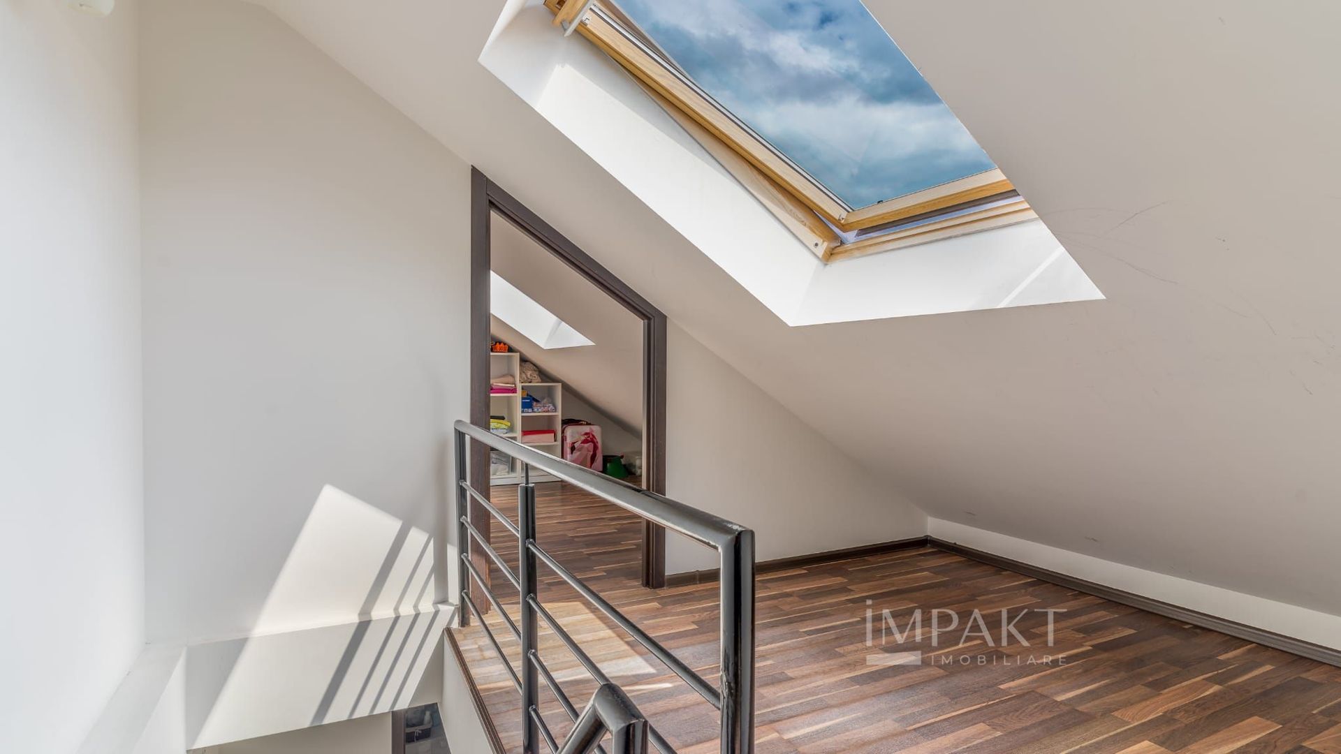 Apartament de vanzare cu 3 camere in Zorilor! - Poză 11