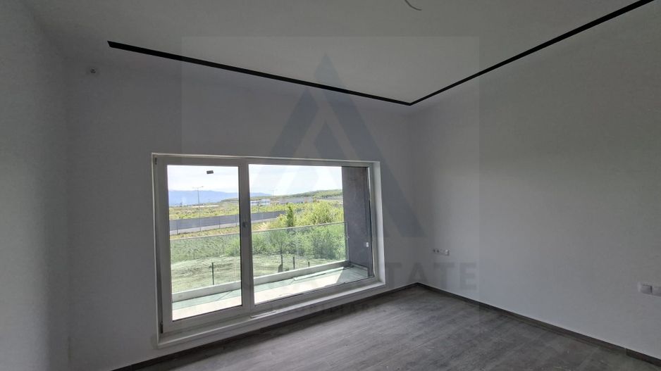 Casa premium cu teren 815 mp terasa balcon si garaj zona Selimbar - Poză 7