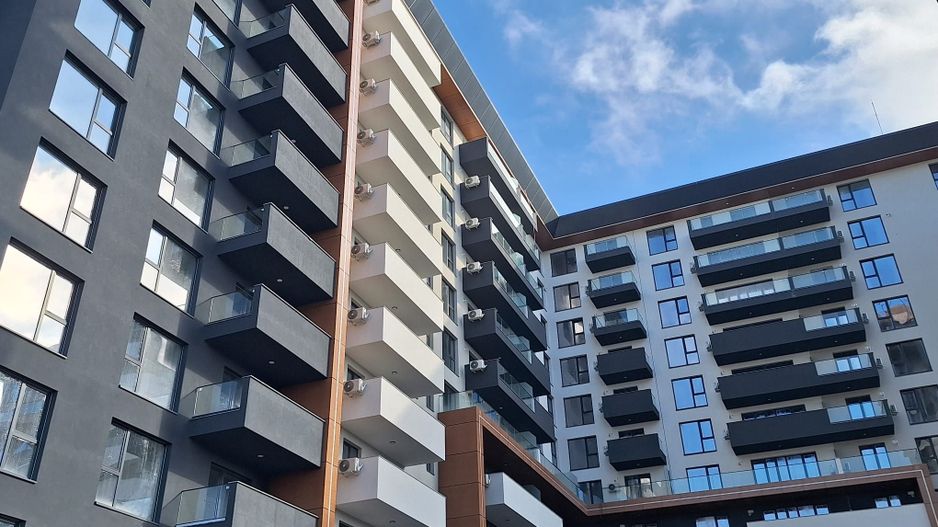 3 CAMERE - 2 BAI-2 BALCOANE - ULTRAFINISAT FINALIZAT  TITAN PALLADY - Poză 1