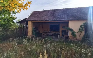 🏡  Teren generos cu Casă de Poveste în Șiria, Arad- Locație Rară - Poză 11