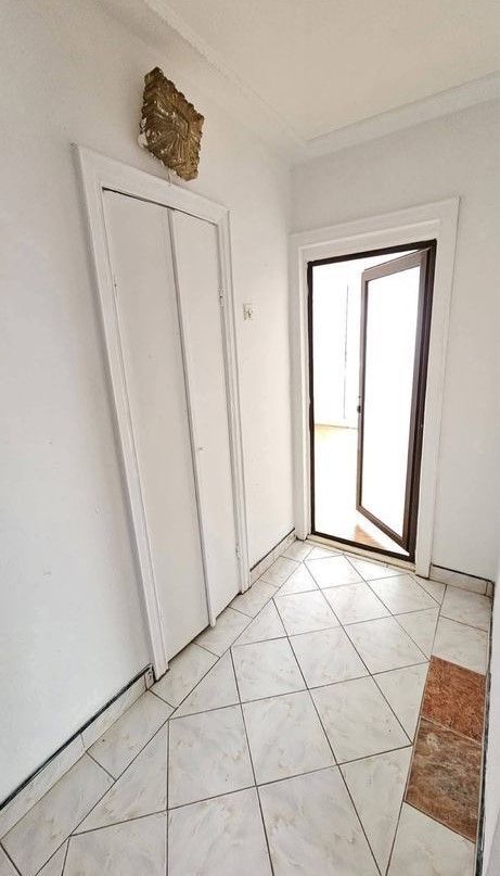 3 camere, decomandat, Micro 19, etaj 4/10 - Poză 3