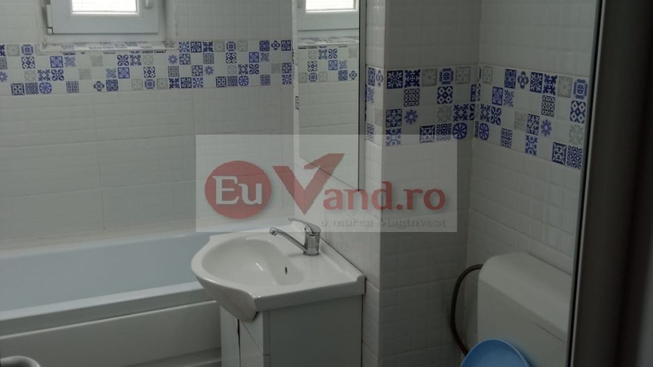 De inchiriat apartament cu 3 camere ICF, langa Scoala nr. 12, parter, 500 E - Poză 4