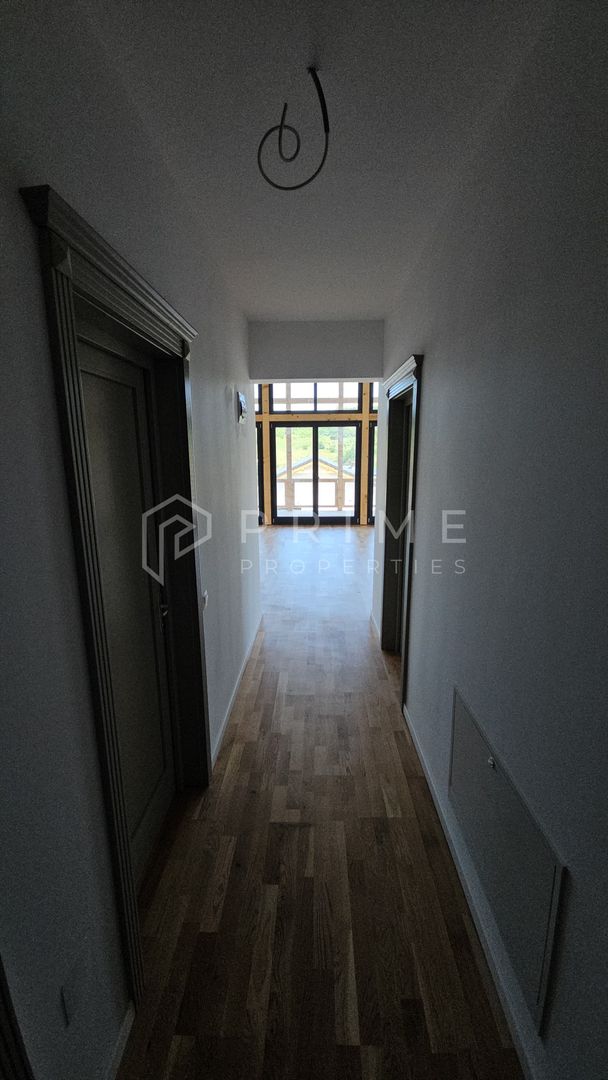 Vilă chalet modern cu perete panoramic de sticlă - Livezeni, Mureș - Poză 13