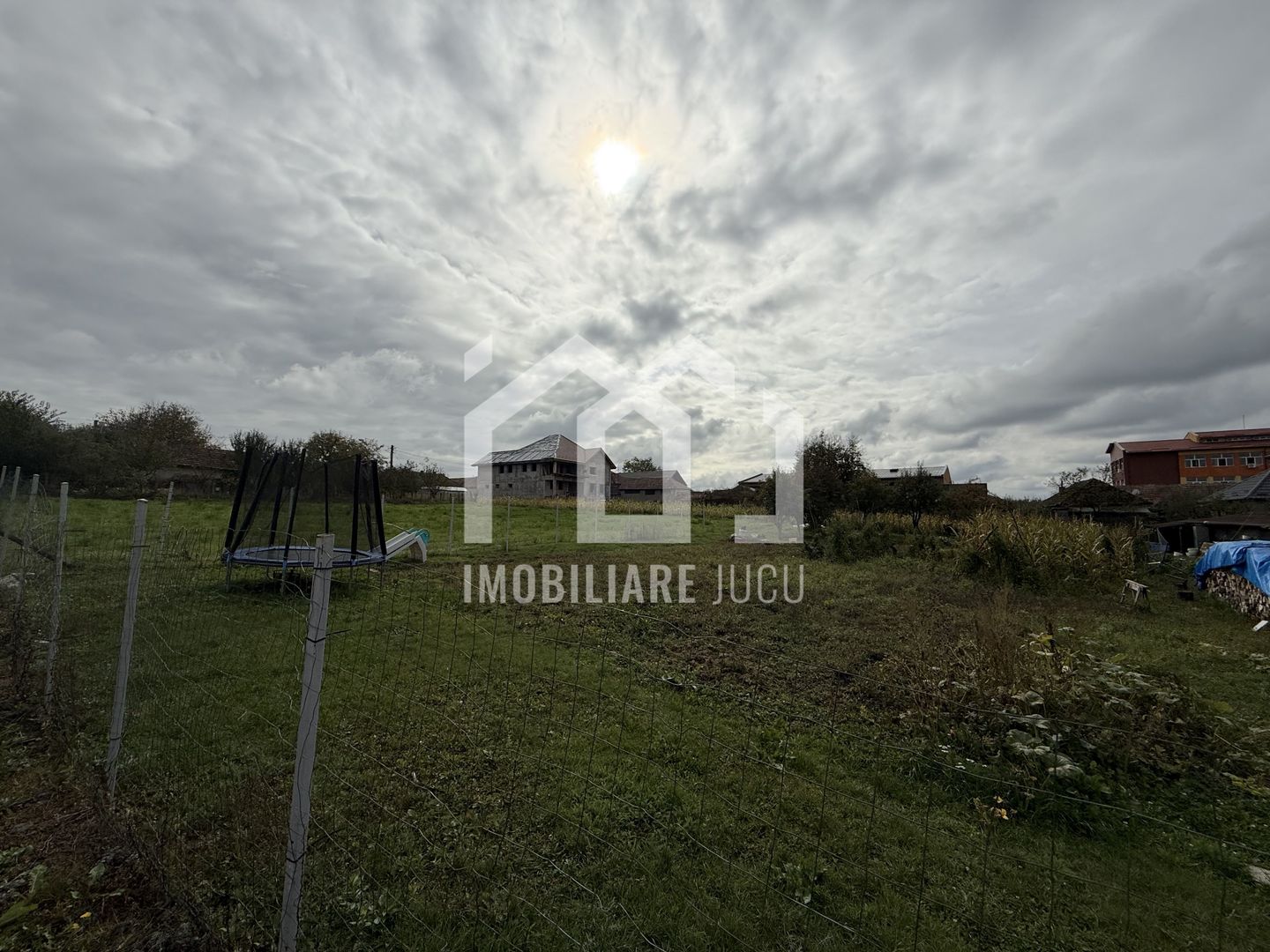 Teren intravilan autorizat pentru locuință individuală – Jucu de Sus - Poză 3