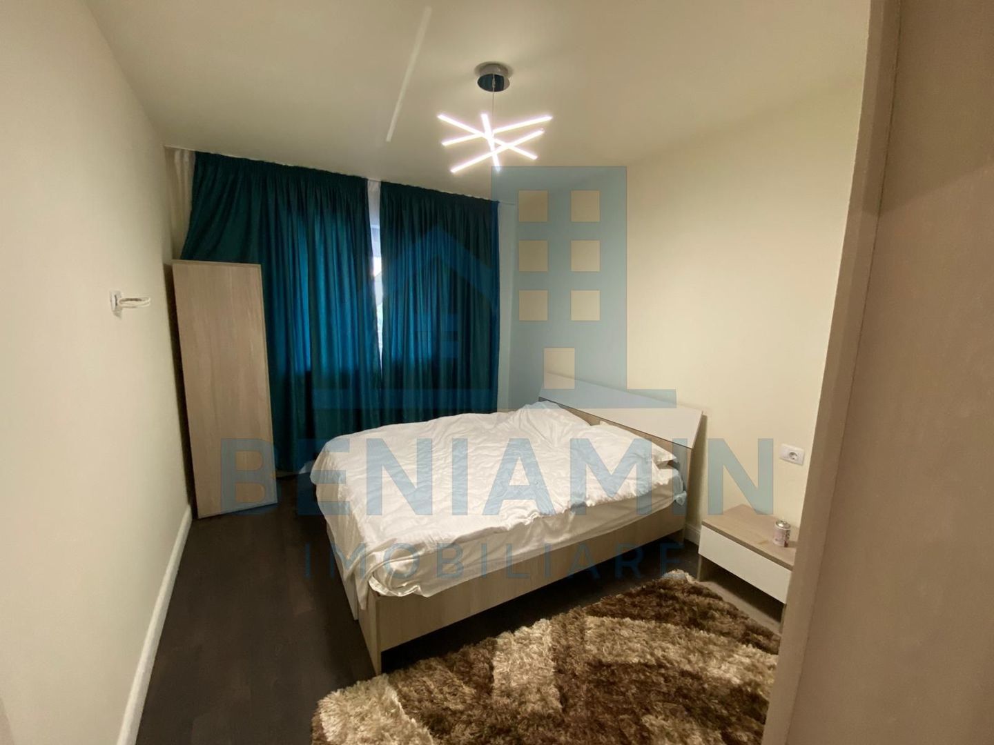 Apartament modern 3 camere-Zona Ciuperca-Loc de parcare-Disponibil - Poză 11