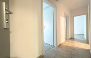 VÂNZARE APARTAMENT 2,5 CAMERE  NOU NELOCUIT